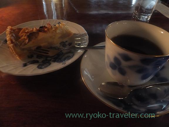 Tart and coffee, Keimeisha Yatsu (Yatsu)